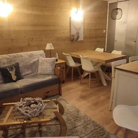 Apartment 4-6 Couchages.pied Des Pistes.residence Montana1 *